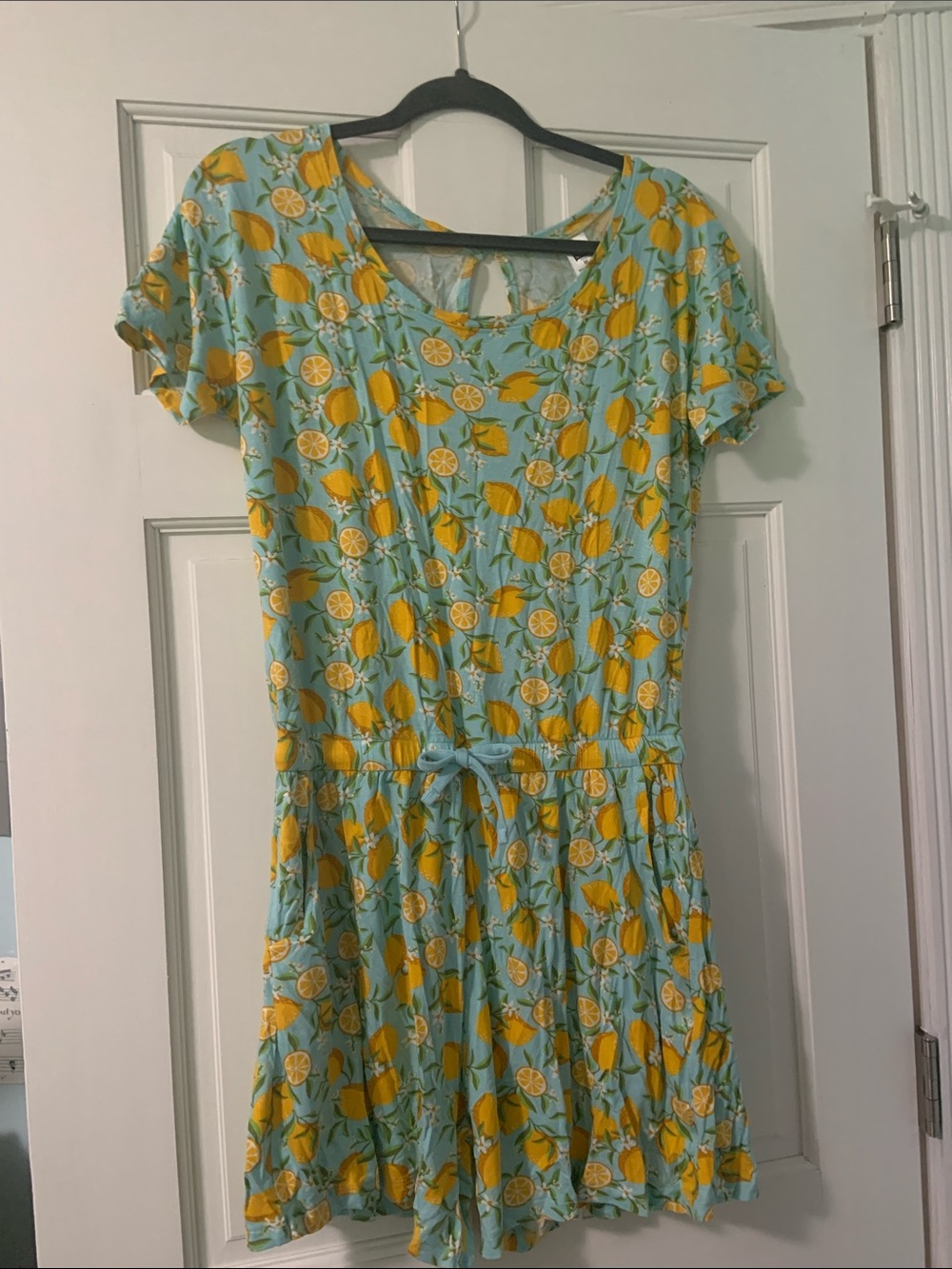 Alex’s Lemonade Stand Lemon Design Romper size Medium